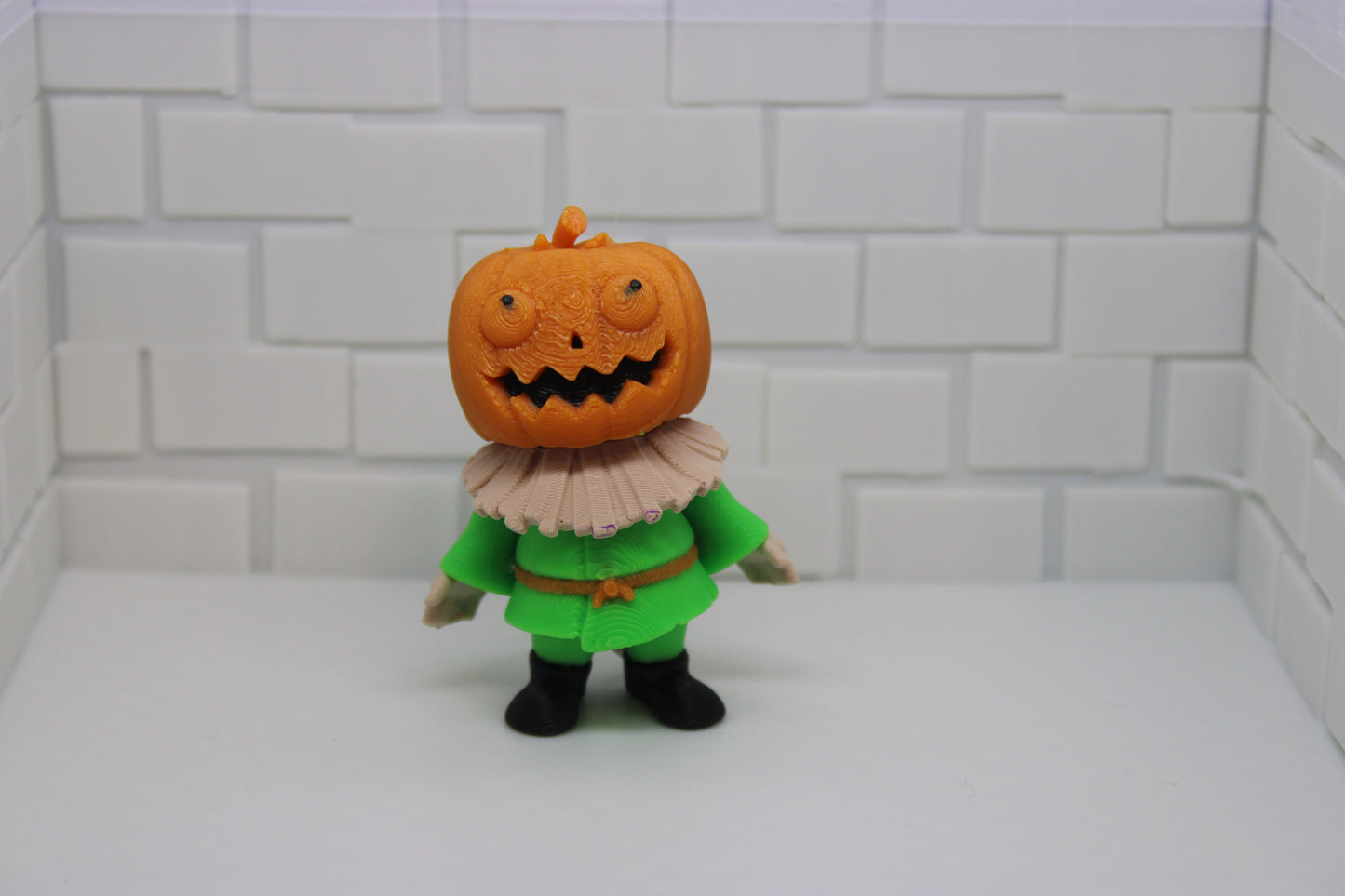 Spooky Season Companion: Pumpkin Keychain