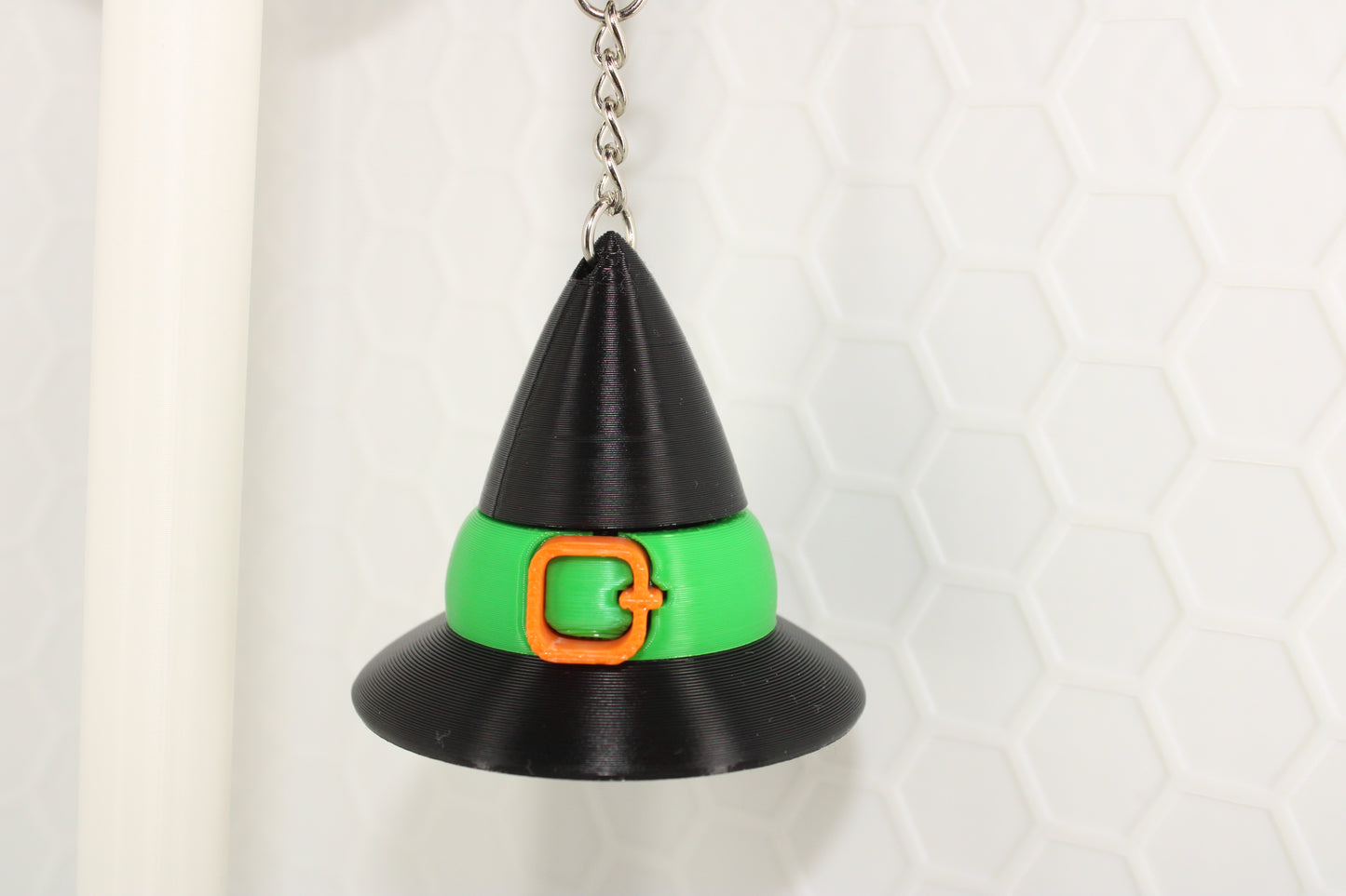 Spinning Witch Hat Fidget Keychain